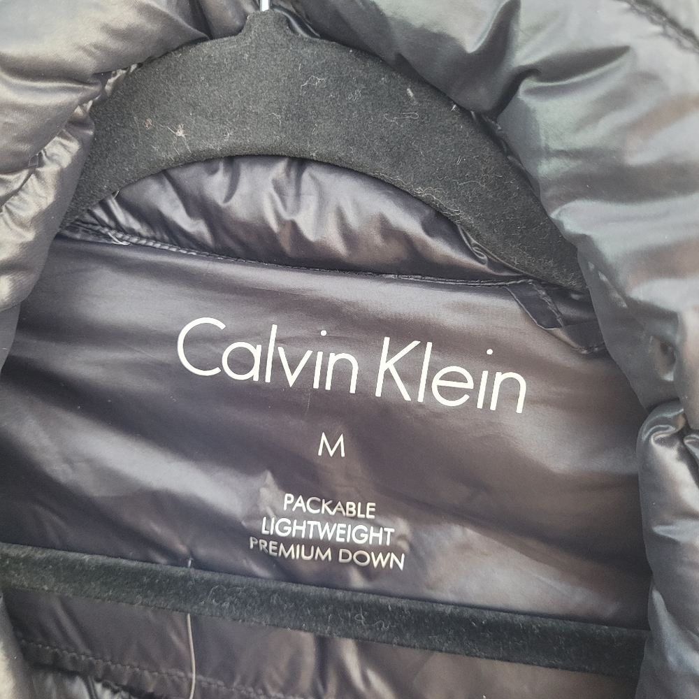 Calvin Klein down Puffer Jacket - Picture 3 of 5